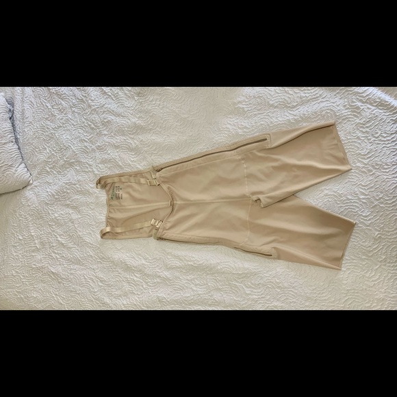 Marena Stage 1 Garment - Picture 4 of 11